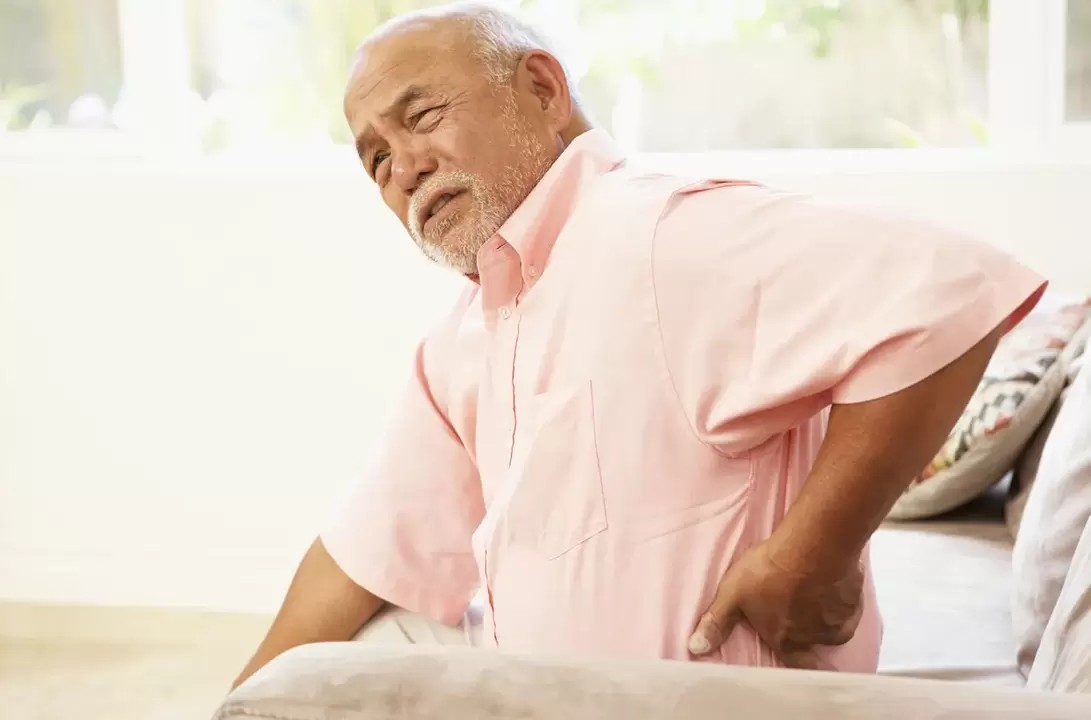 back pain with lumbar osteochondrosis